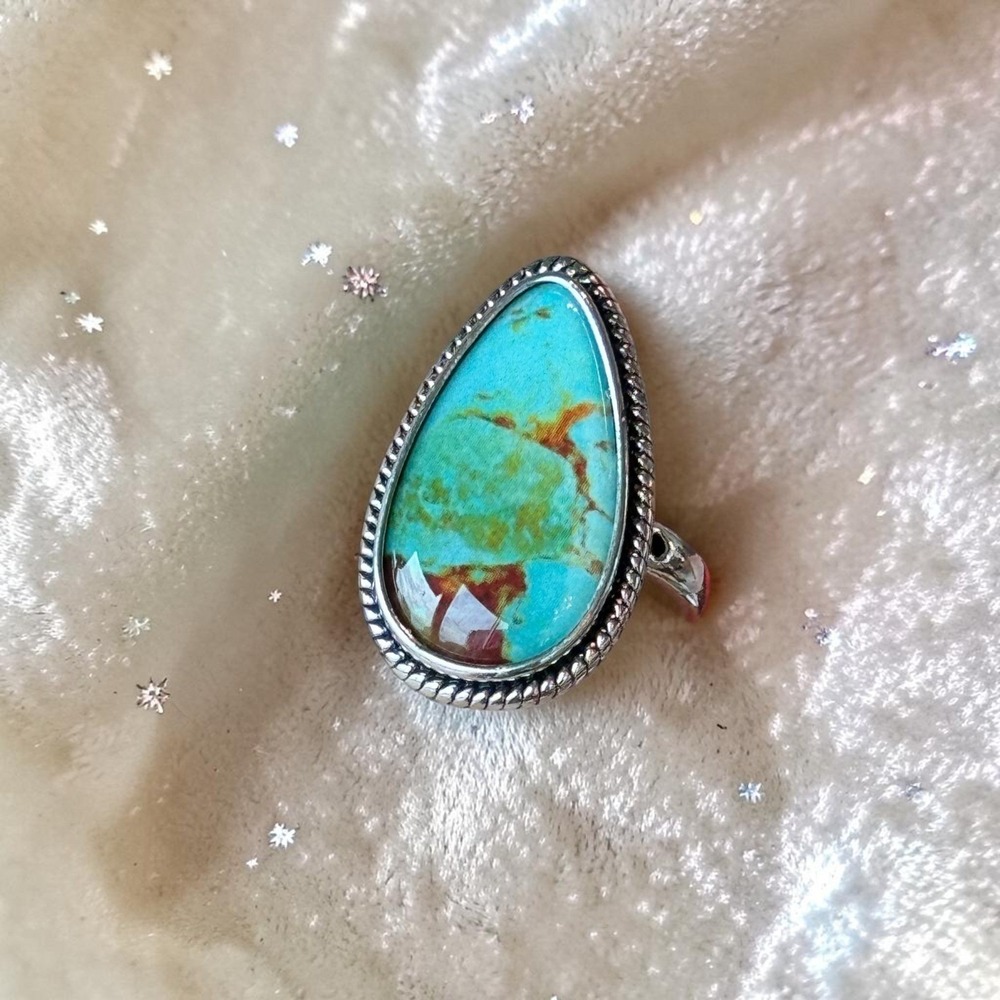 New Size 8 Turquoise Teardrop Silver Statement Ring Western Native Desert Glam - Picture 3 of 4